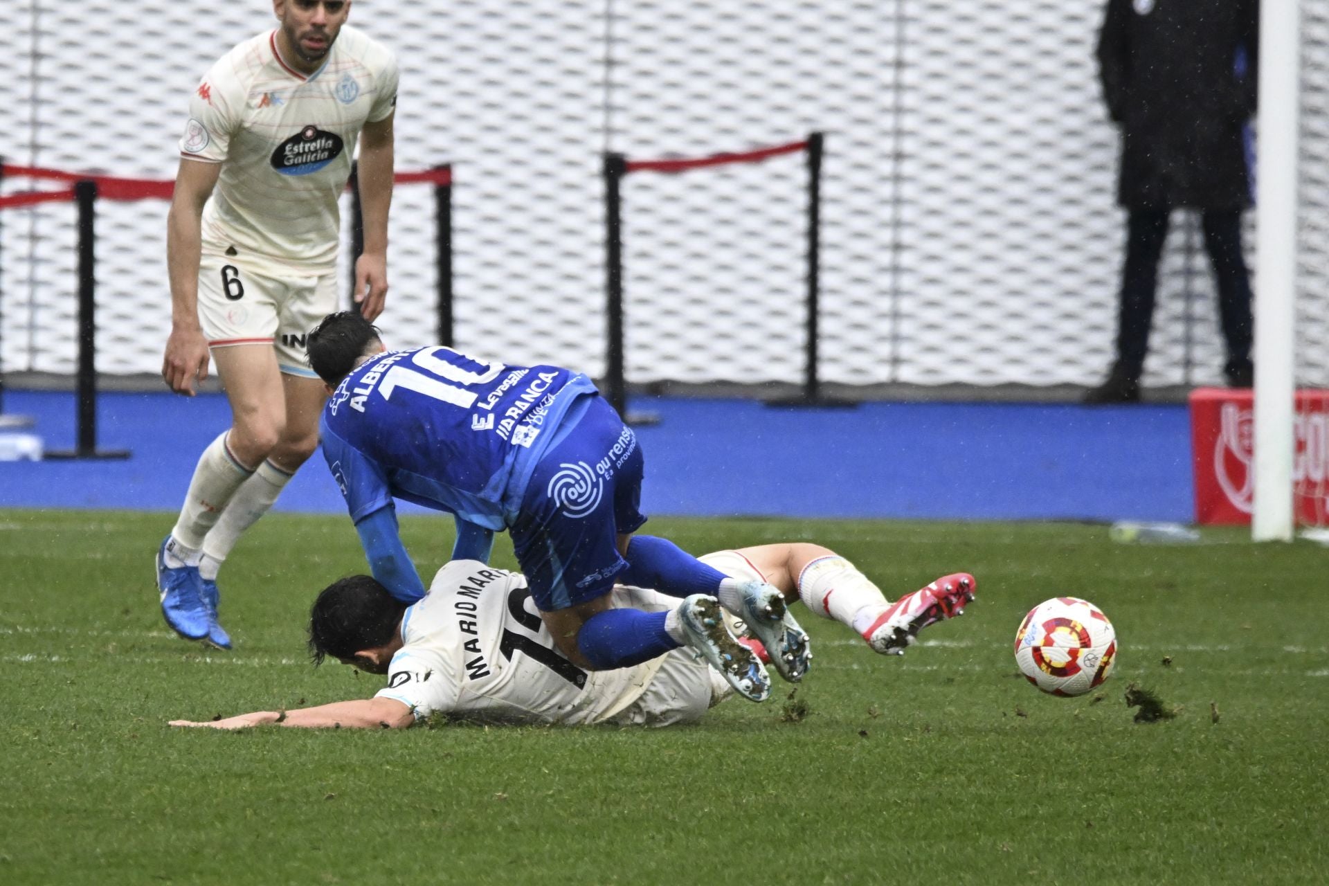 La eliminación del Real Valladolid en Ourense, en imágenes