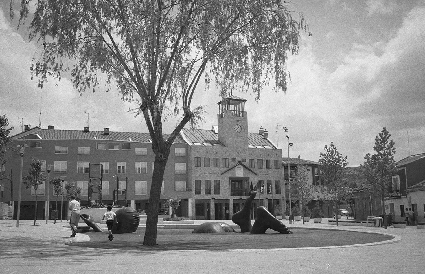 La Plaza Mayor, con el Ayuntamiento al fondo. Julio de 1999.