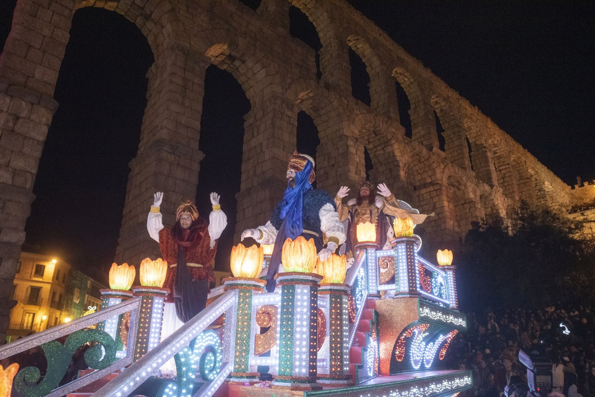 Fotos de la Cabalgata de los Reyes Magos en Segovia (3 de 3)