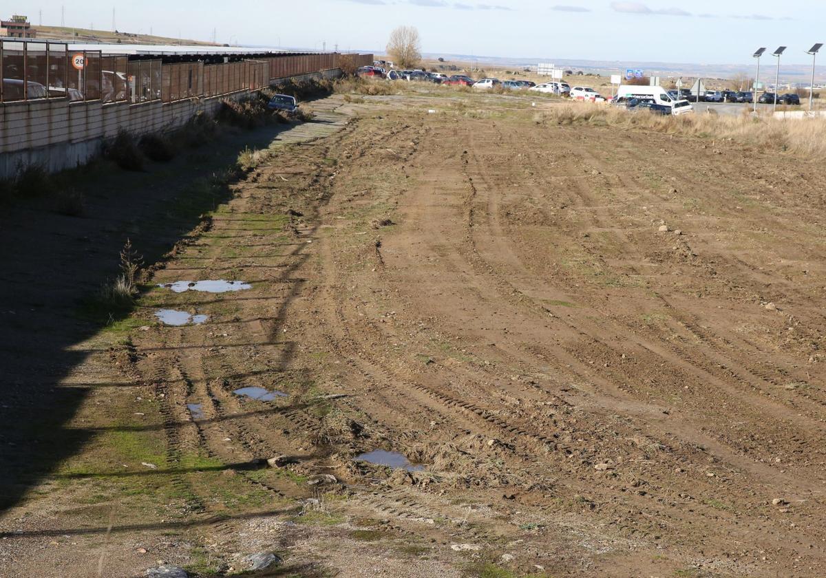 Adif autorizará el martes el parking provisional junto a la estación del AVE de Segovia