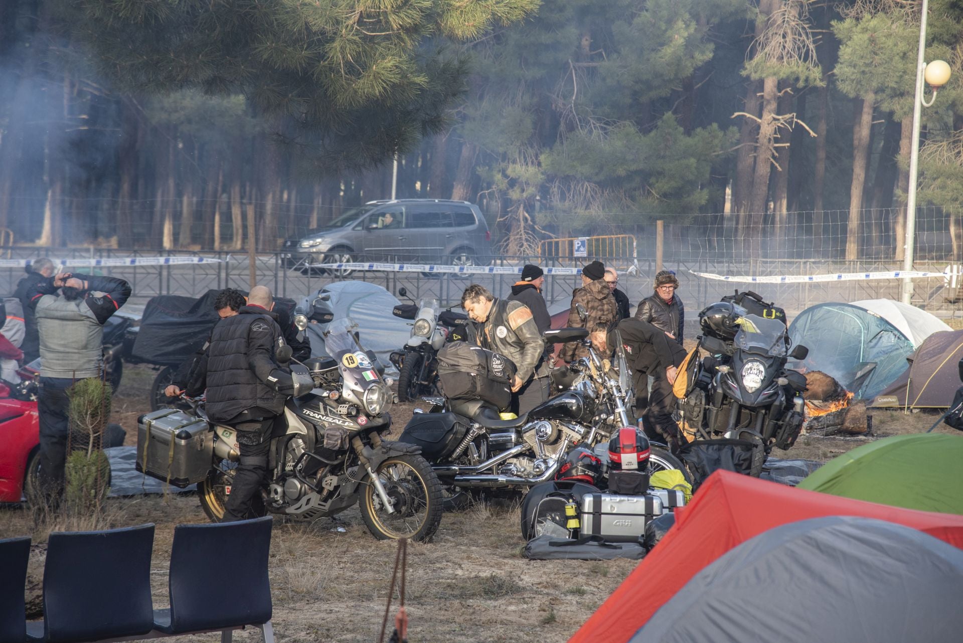 Fotos de um comício de motociclistas em Cantalejo