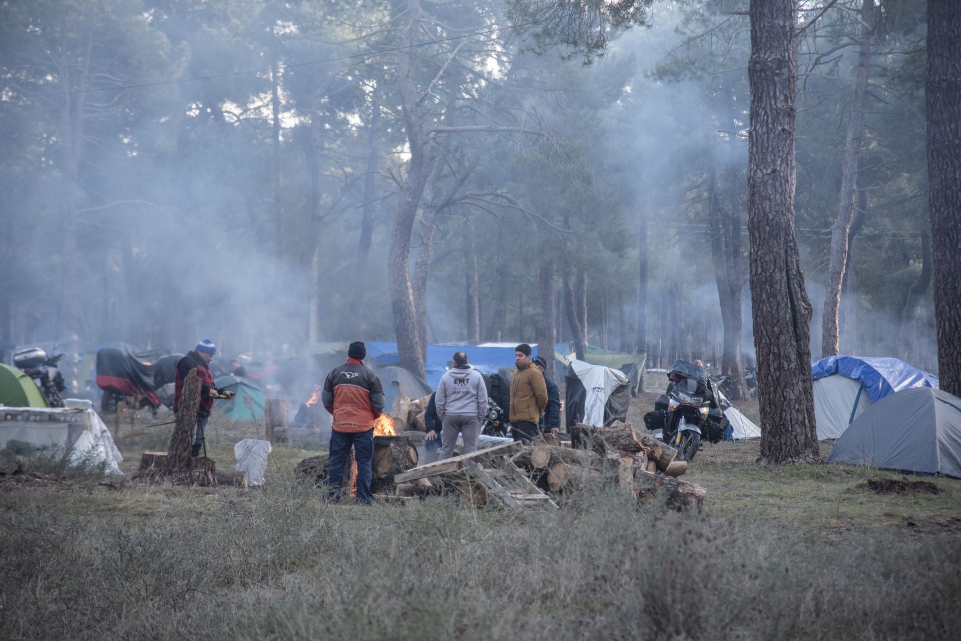 Fotos de um comício de motociclistas em Cantalejo