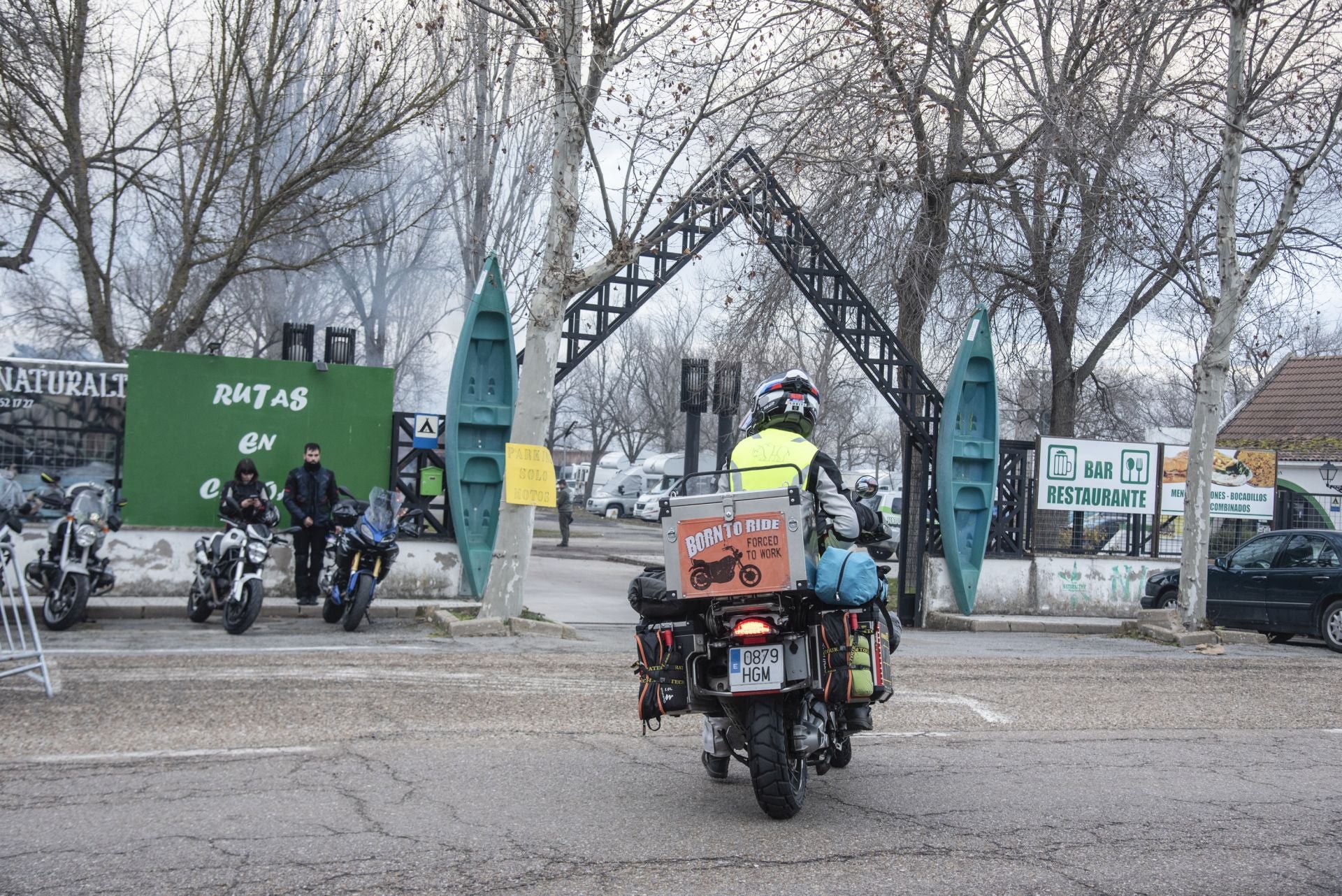 Fotos de um comício de motociclistas em Cantalejo