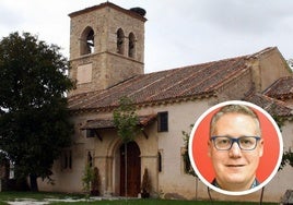 En grande, la iglesia de Torrecaballeros. En pequeño, el alcalde del municipio, Rubén García.