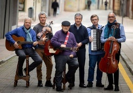 Integrantes del grupo vallisoletano de música tradicional Tahona.