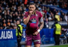 Javi Sánchez, tras marcar el gol del Real Valladolid ante el Espanyol en el RCDE Stadium.