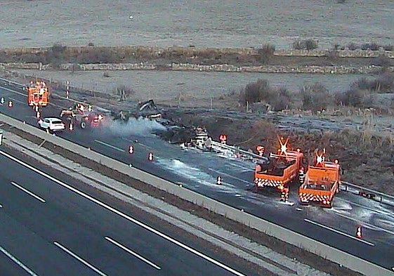 Trabajos en el lugar del accidente a primera hora de la mañana de este sábado.