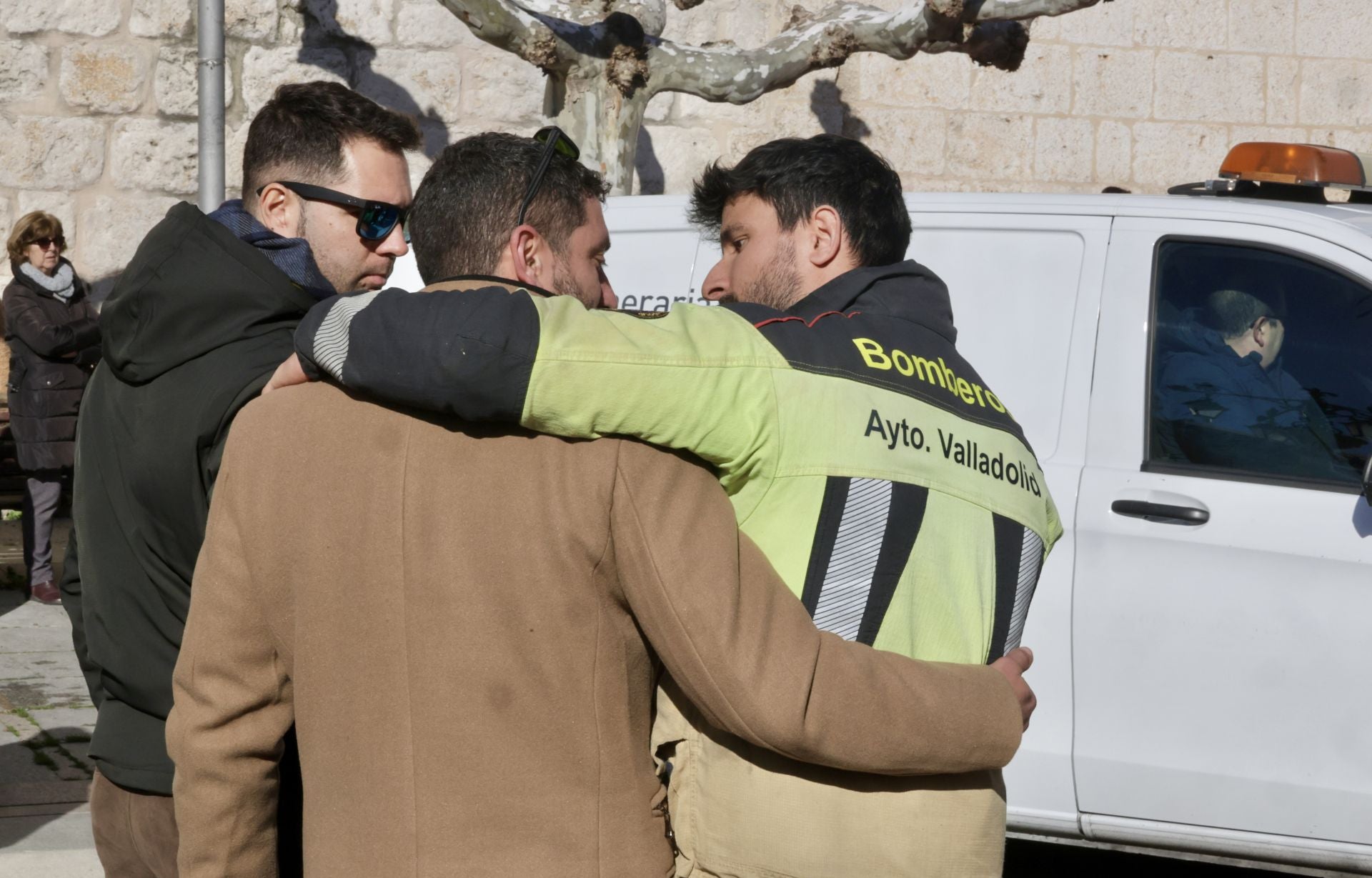 Funeral en Tudela de Duero por el bombero fallecido en acto de servicio en Fompedraza