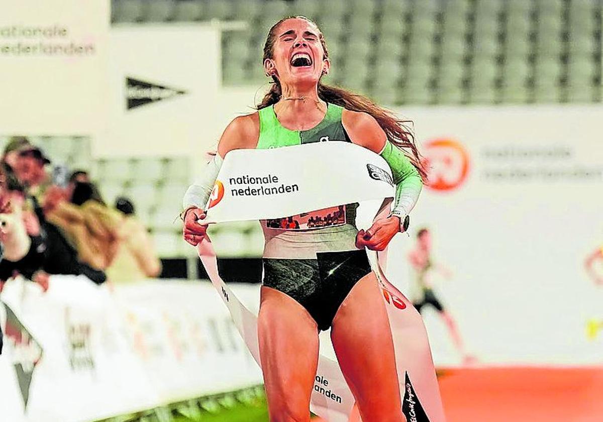 La atleta palentina Marta García, tras ganar la San Silvestre Vallecana.