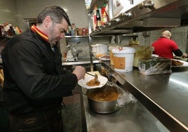 El chef Alberto Villegas, en el restaurante San Remo.