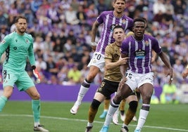 Juma Bah, el día de su debut con la camiseta del Real Valladolid ante la Real Sociedad.