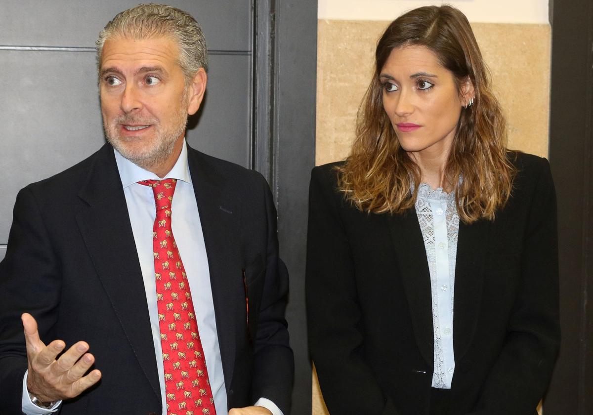 El presidente de la FES, Andrés Ortega; y la presidenta de la Cámara de Comercio de Segovia, María José Tapia.