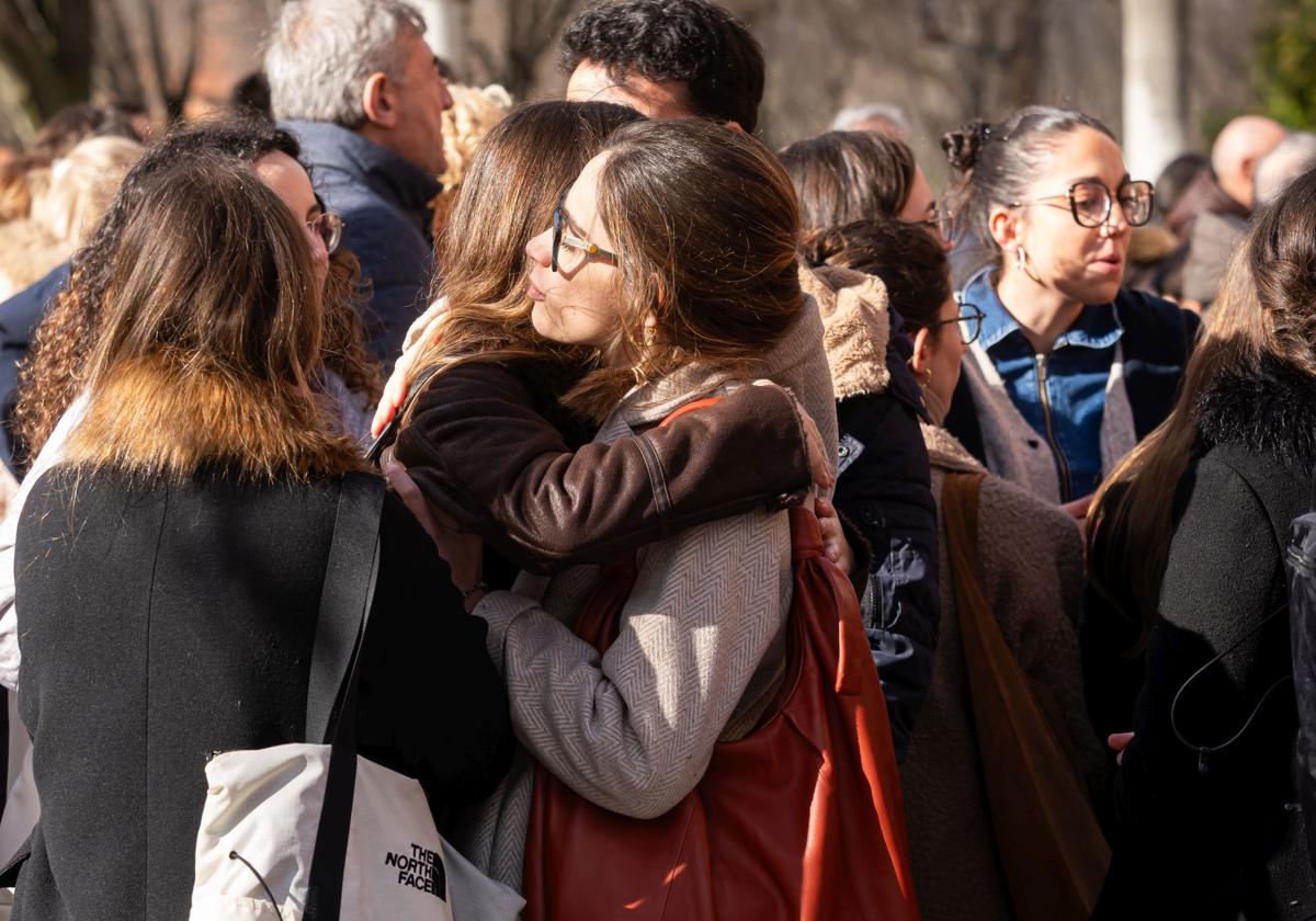 Los futuros médicos se examinan en busca de una plaza en la Sanidad pública