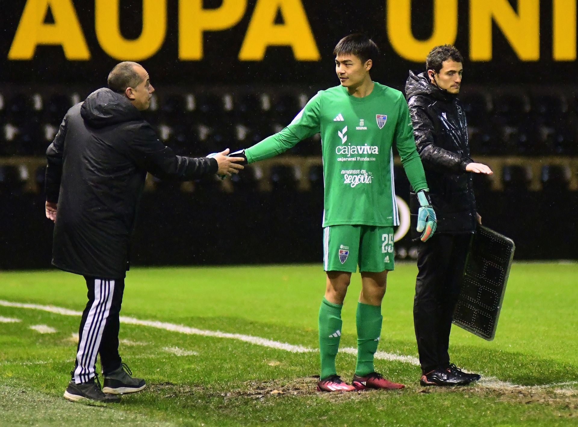 Fotos de la derrota de la Segoviana en Irún