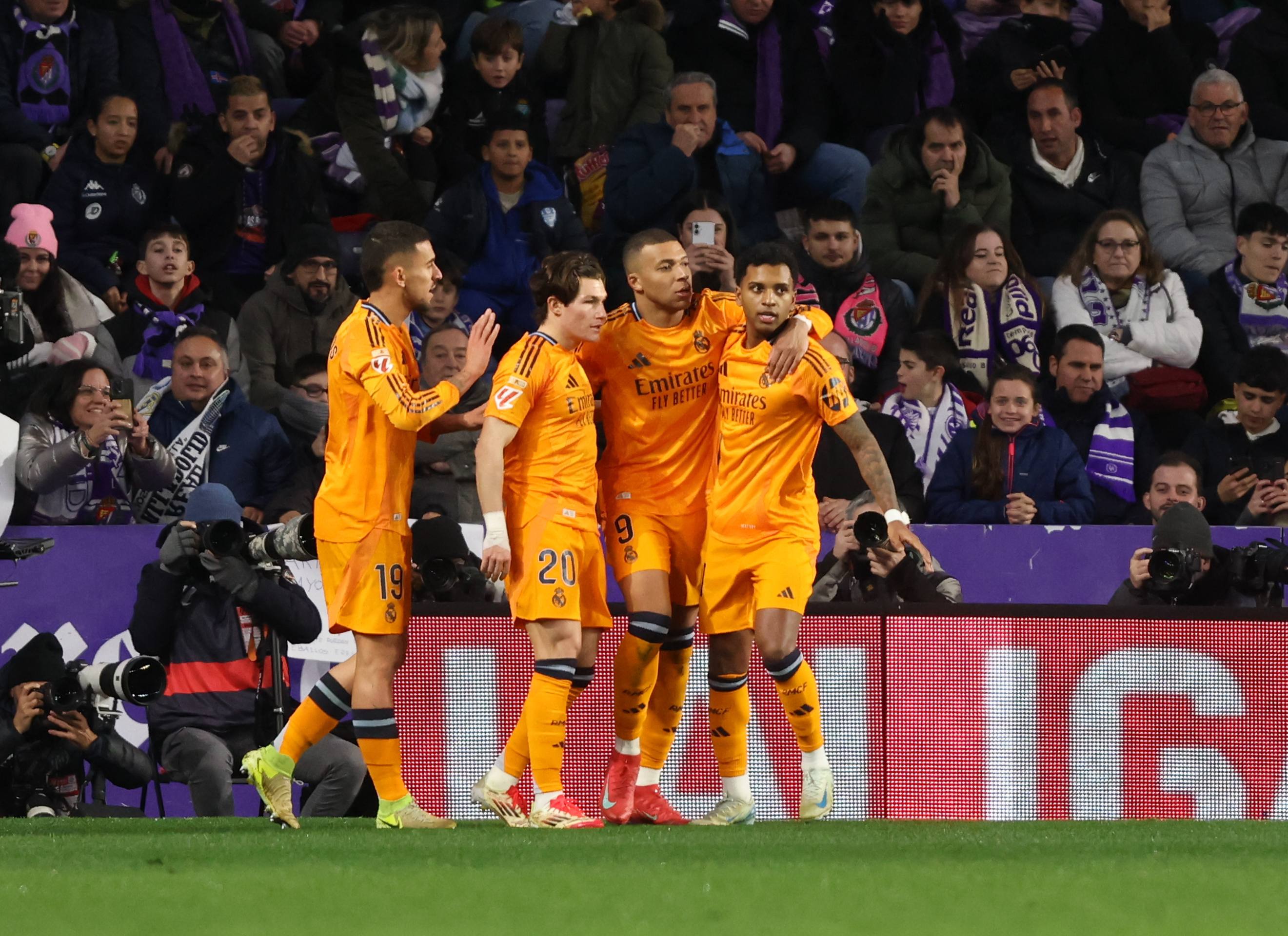 Búscate en la grada del Real Valladolid-Real Madrid (1/4)