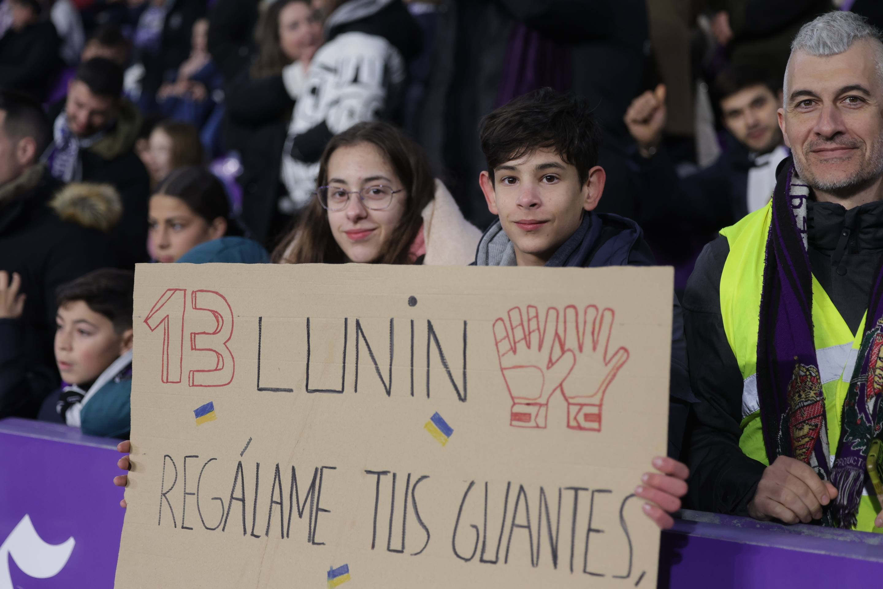 Búscate en la grada del Real Valladolid-Real Madrid (4/4)