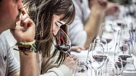 98 puntos Parker: ¿cómo funcionan las puntuaciones de los vinos?