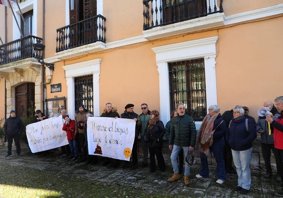 Protesta contra la planta de biogás.