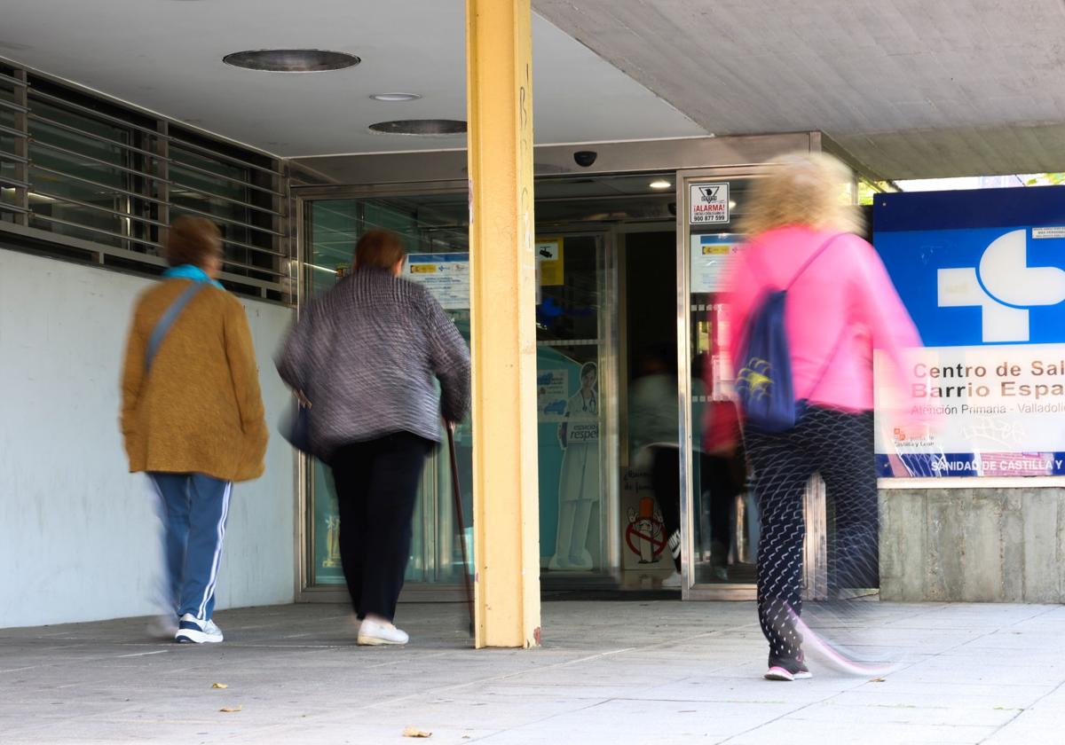 Entrada al Centro de Salud del Barrio España, en Valladolid capital.