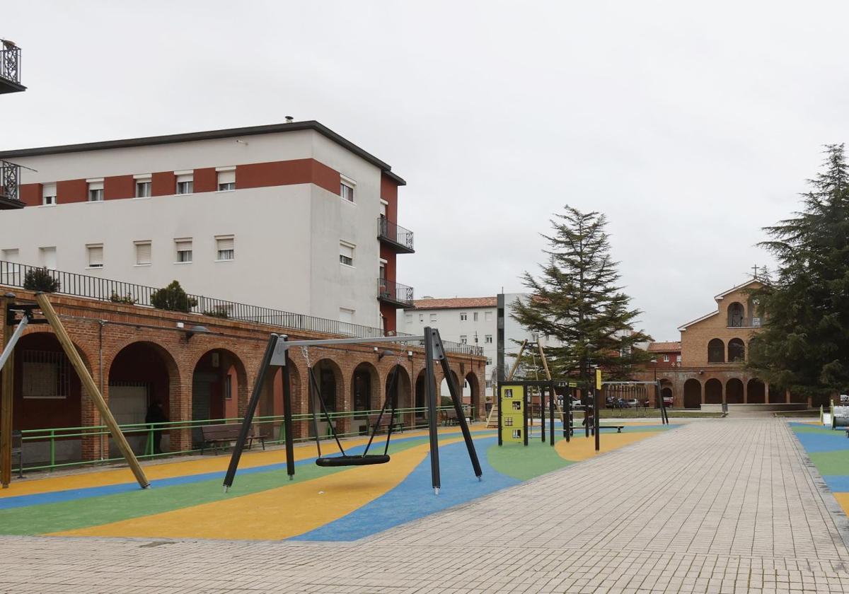 Parque infantil del Carmen y Casas del Hogar.