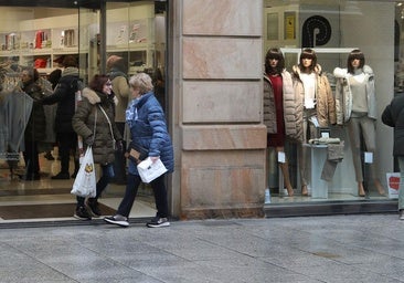 La propuesta de abrir los sábados por la tarde no cala entre los comerciantes