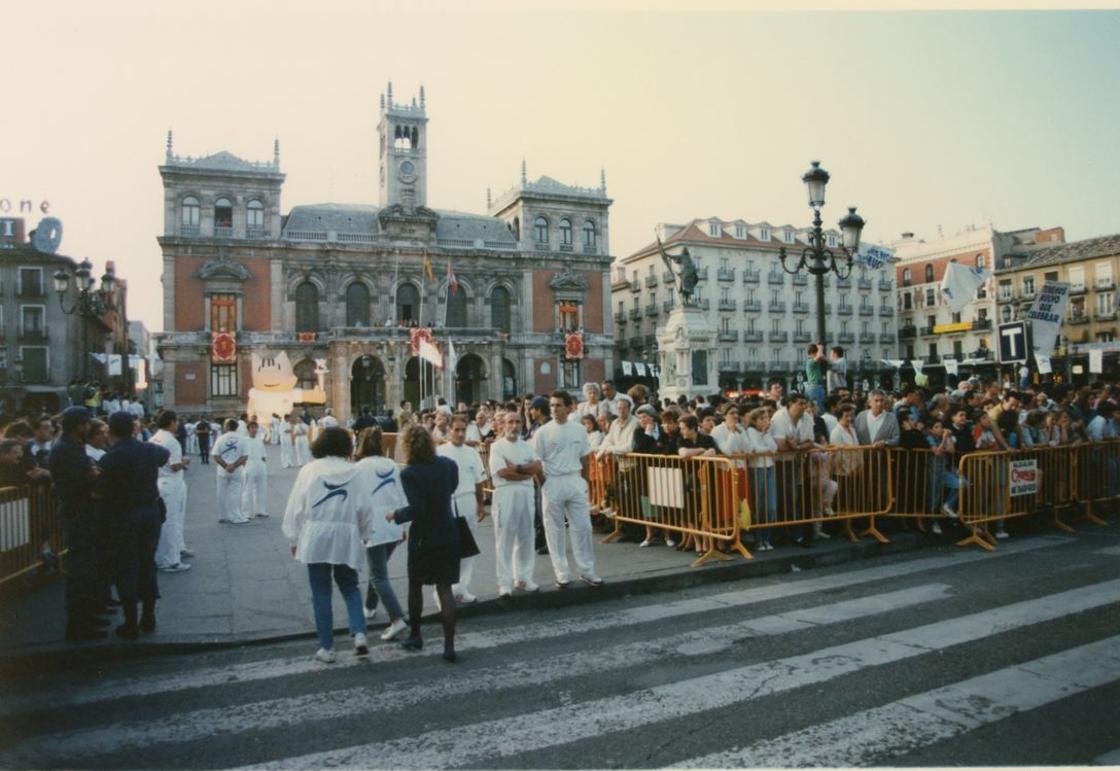 Imágenes del día que la llama olímpica iluminó Valladolid