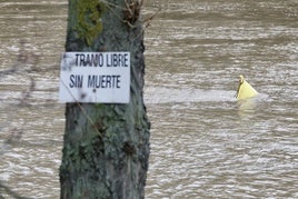 El río Pisuerga en la playa de las Moreras