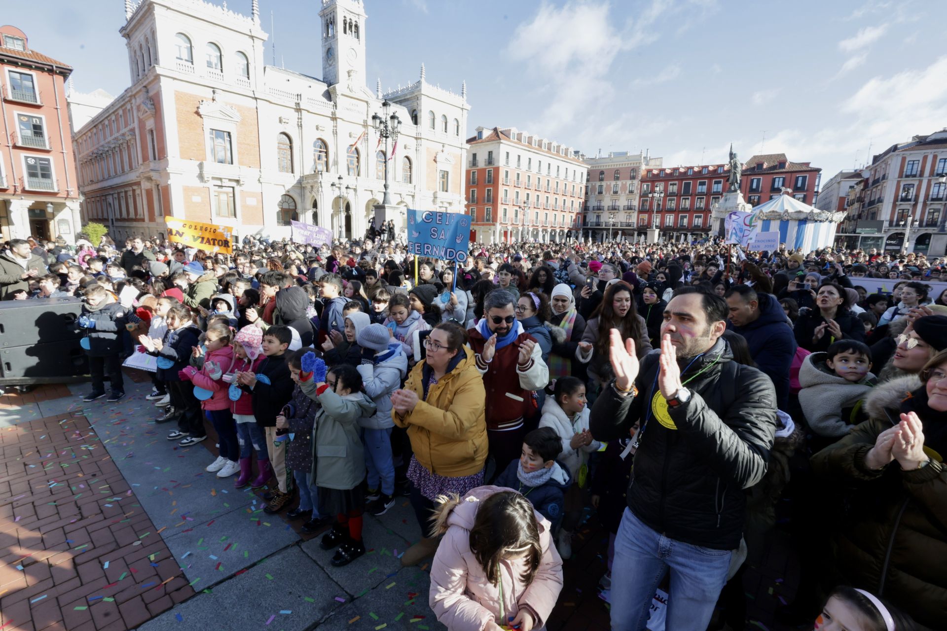 Las imágenes de la celebración del Día de la Paz en Valladolid