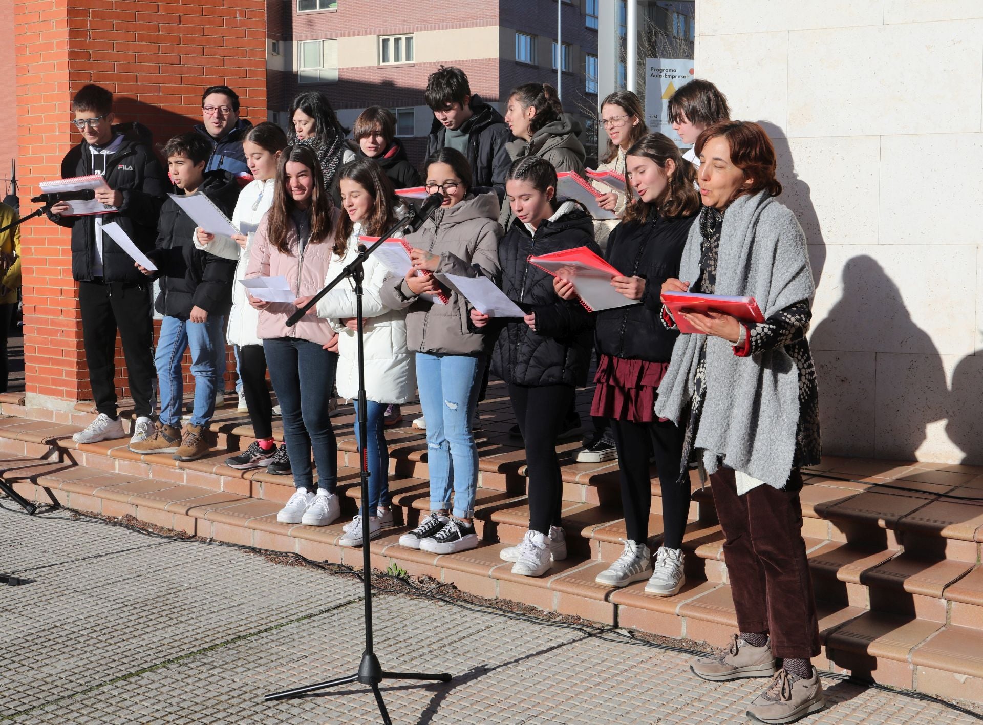 Los alumnos de Palencia claman por la paz