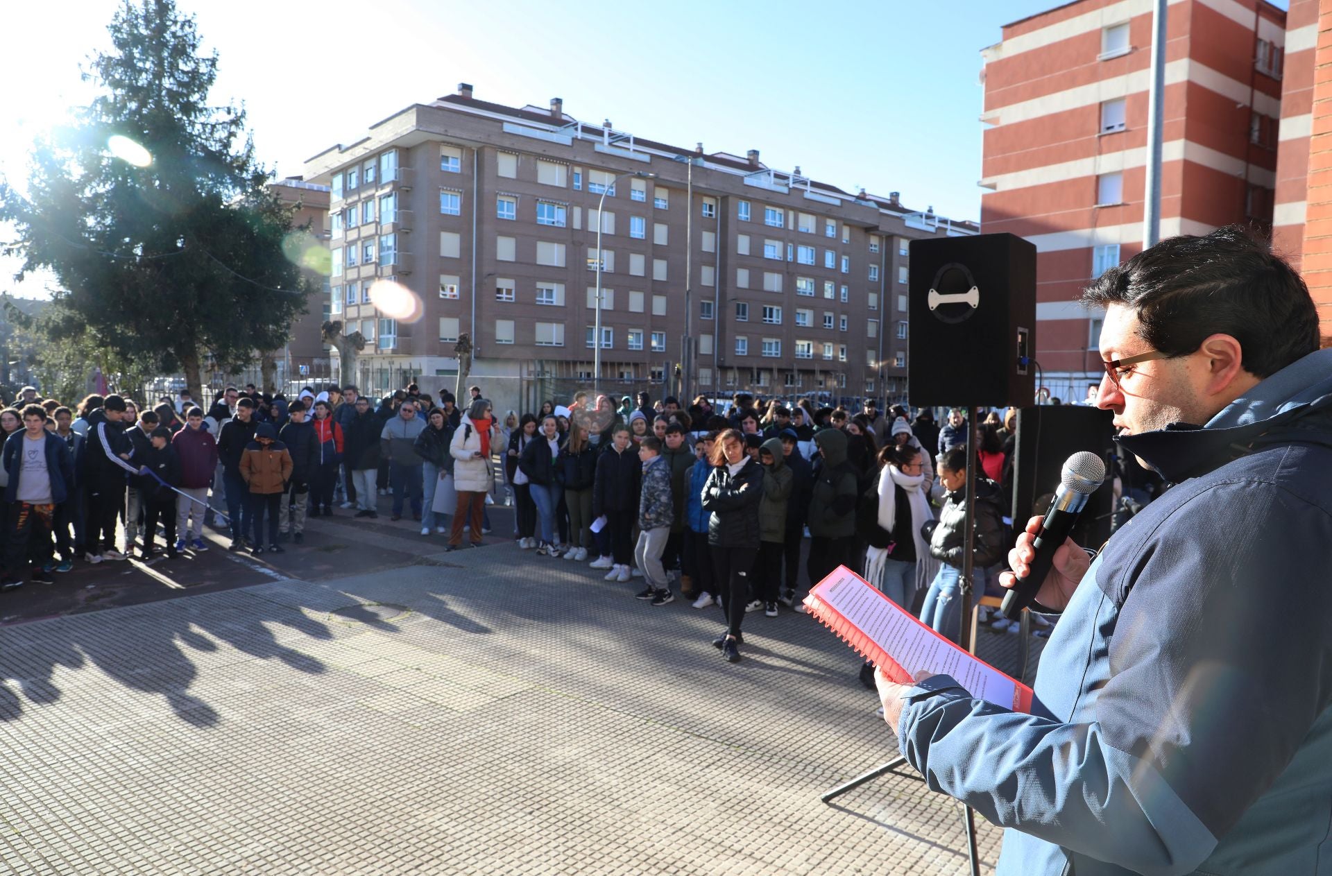 Los alumnos de Palencia claman por la paz