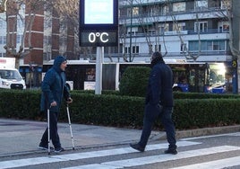 El termómetro del Paseo de Zorrilla marcaba cero grados a las nueve de la mañana de ayer.