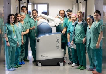 El Clínico consolida la cirugía con robot en rodilla y cadera con más de mil prótesis implantadas