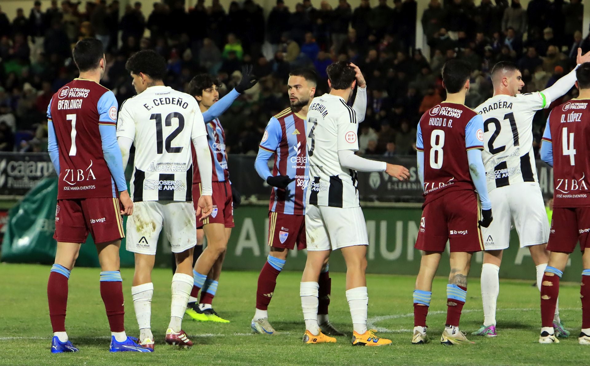 Fotos de la derrota de la Segoviana ante el Tarazona