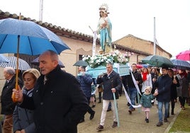 La lluvia no puede en Tordehumos con la Virgen de las Candelas
