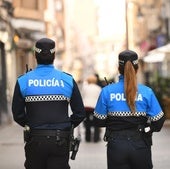 Detenido por ocultar productos en la ropa y forcejear con los trabajadores