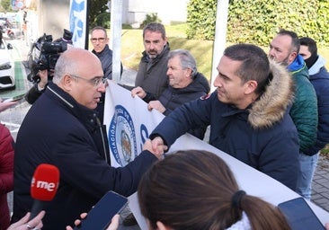 La escasez de 'taser' en la Guardia Civil deriva en una concentración en la Subdelegación