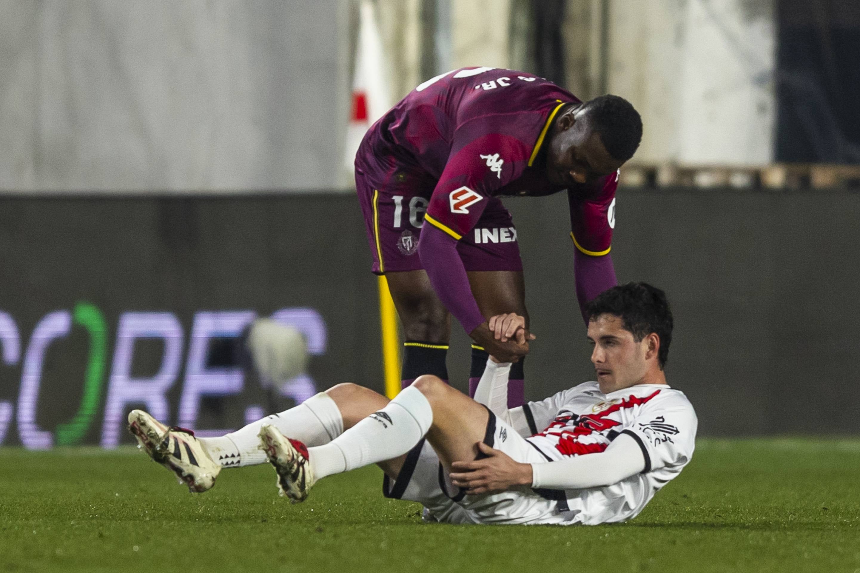 El Real Valladolid cosecha su enésima derrota en Vallecas