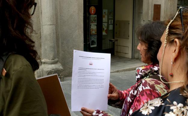 Miembros de la Plataforma Contra el Ruido en Segovia, en una imagen de archivo.