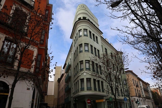 El Edificio Montero Calvo con vistas a Plaza España