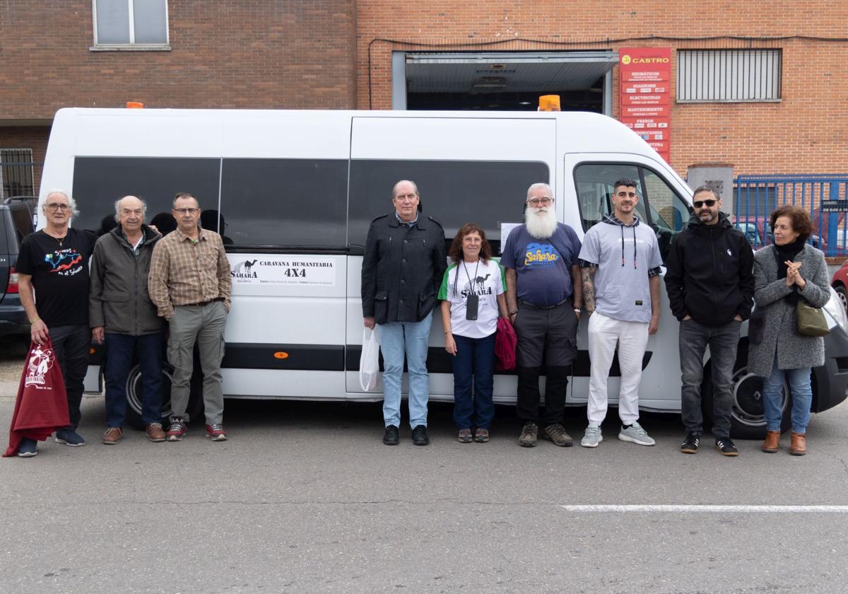 Preparativos de la caravana que partirá desde Valladolid rumbo a los campos de refugiados del Sahara.