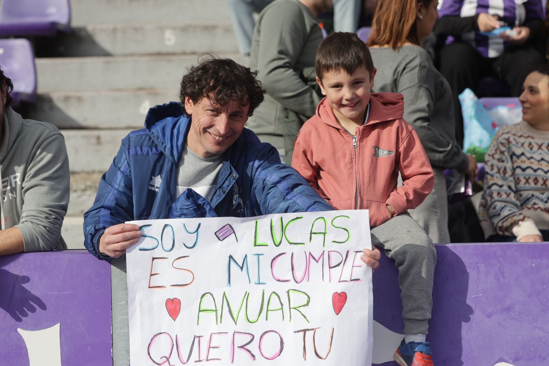 Búscate en la grada del Real Valladolid-Sevilla 1 de 2