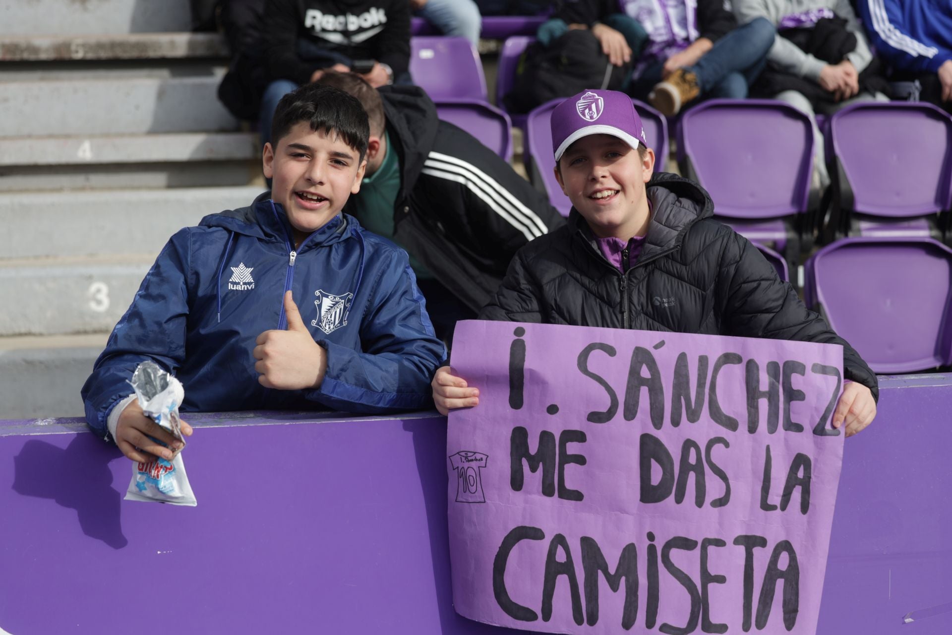 Búscate en la grada del Real Valladolid-Sevilla 2 de 2
