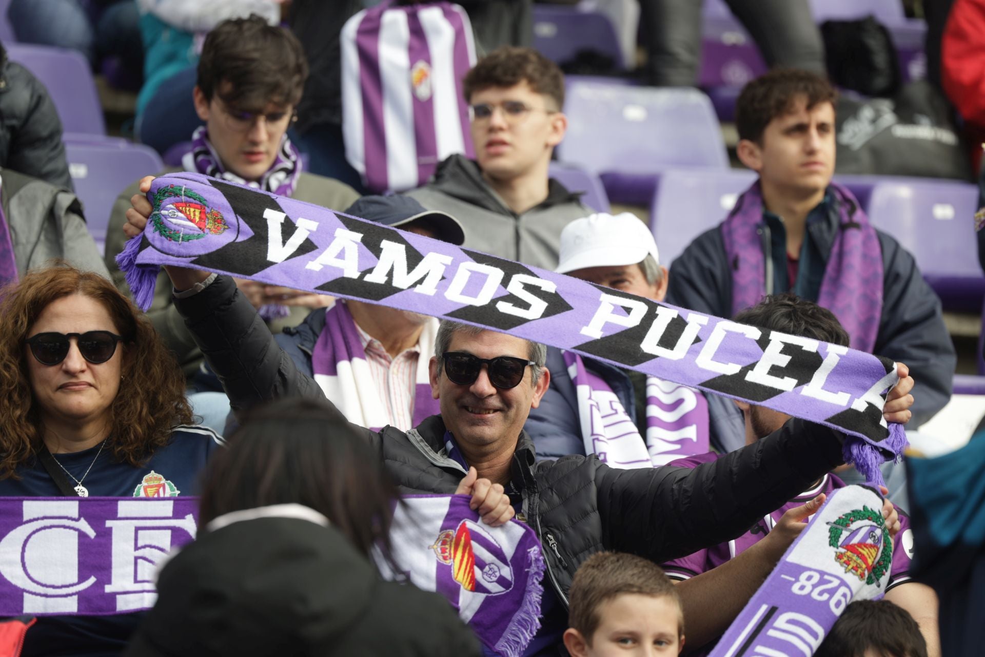 Búscate en la grada del Real Valladolid-Sevilla 2 de 2