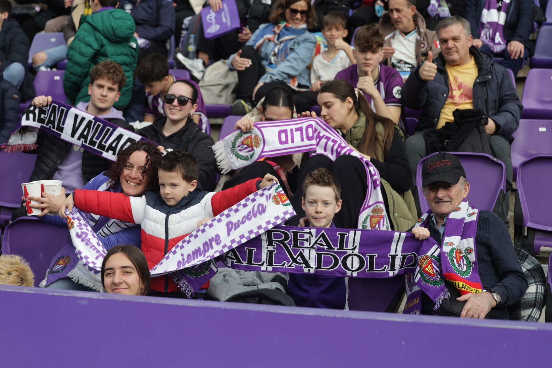 Búscate en la grada del Real Valladolid-Sevilla 2 de 2