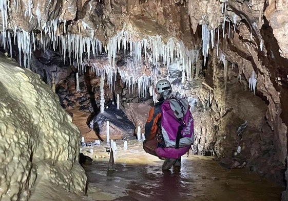 Nueva galería hallada en la Cueva de Valporquero.