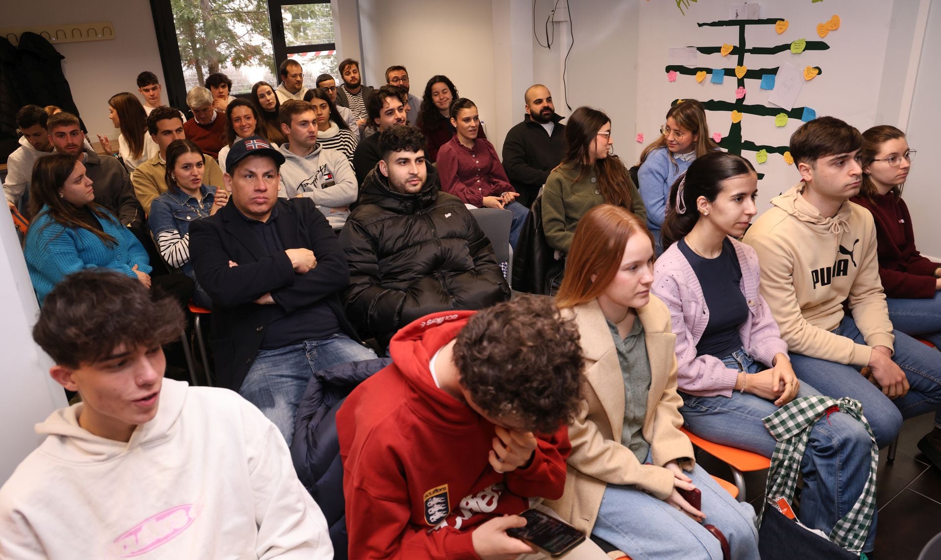 El campus de Palencia acerca el vino a los más jóvenes
