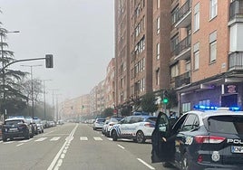 Despliegue policial en el lugar en el que se han producido las detenciones.