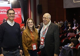 Antonio Villarrubia, Cristina Párbole y Agustín Martínez, este domingo en el congreso.