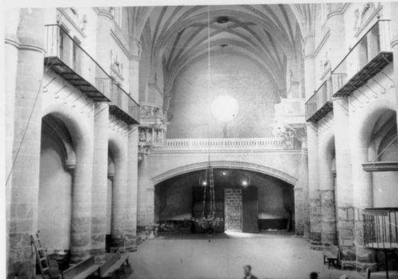 Interior del convento de San Francisco de Medina de Rioseco, donde se celebró el acto castellanista.