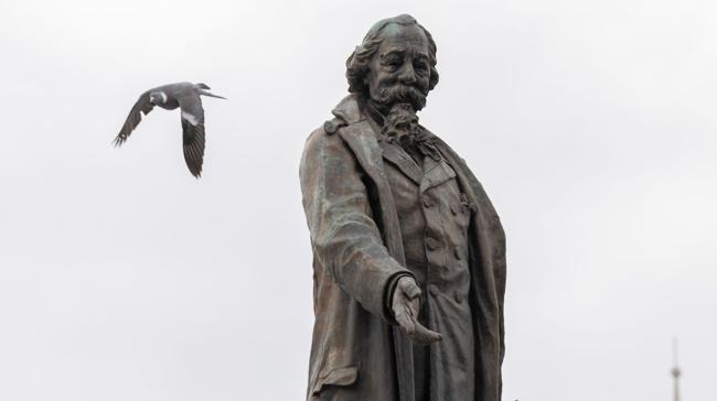 Estatua de Zorrilla